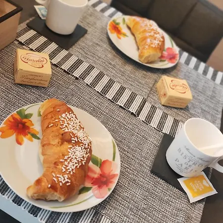 펜션 Vittoria House *